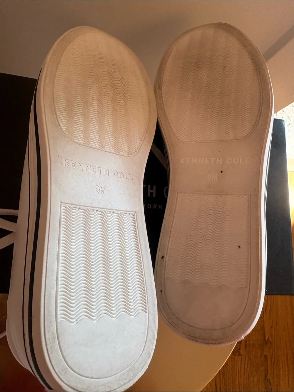 Kenneth Cole White Leather Lace-Up Sneakers with Black Trim